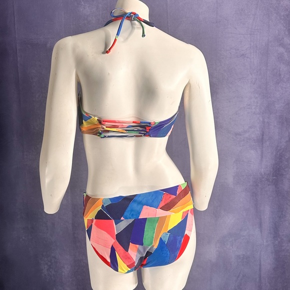 VENUS Colorful abstract bandeau bikini top and cheeky hip hugging bottom. - Picture 2 of 2